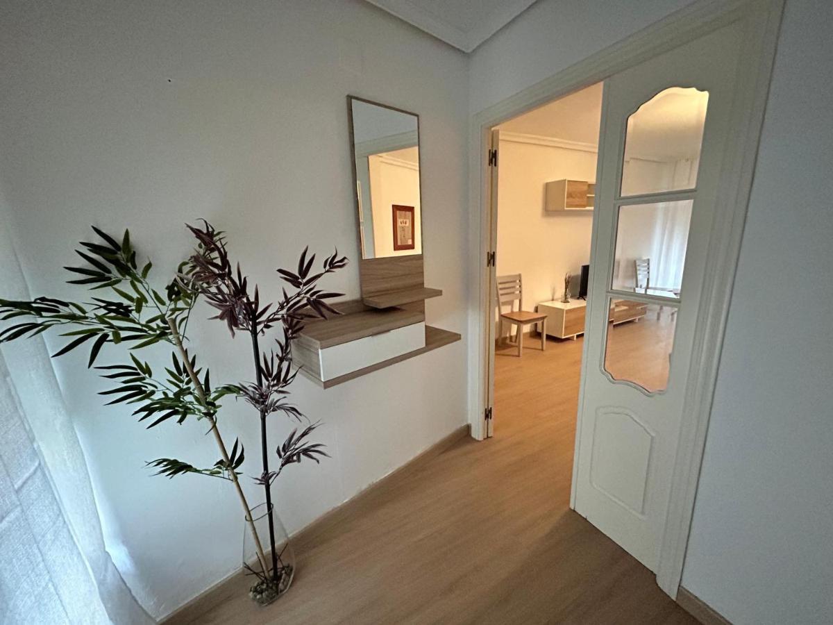 Apartamento Plaza Santa Lucia Renovado Febrero 2025 세비야 외부 사진
