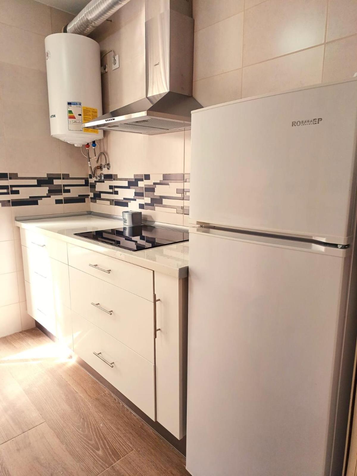 Apartamento Plaza Santa Lucia Renovado Febrero 2025 세비야 외부 사진
